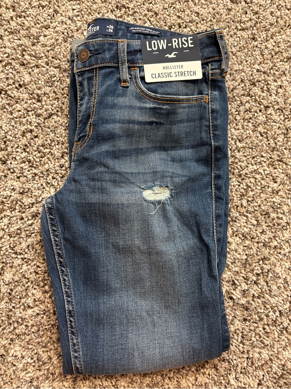 HOLLISTER lo